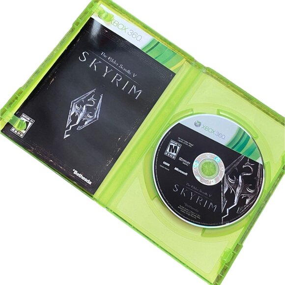 XBOX 360 The Elder Scrolls V: SKYRIM-Rated M-GUC - Picture 3 of 4